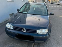 Blau Gebraucht 2004 VW Golf IV Kombi | 2.500 € (Teuer)
