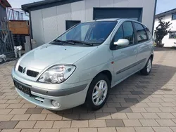 Silber Gebraucht 2002 Renault Scénic Expression Van / Kleinbus | 2.750 € (Teuer)