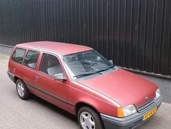 Rot Gebraucht 1989 Opel Kadett S Kombi | 3.450 €