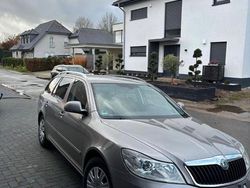 Gebraucht 2013 Skoda Octavia Sport Kombi | 6.000 € (Fairer Preis)