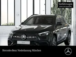 Nachtschwarz Gebraucht 2024 Mercedes GLA200 AMG SUV | 43.500 € (Etwas zu teuer)