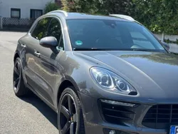 Grau Gebraucht 2015 Porsche Macan S SUV | 28.500 € (Guter Preis)