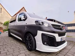Weiß Gebraucht 2020 Opel Zafira Life Innovation Van | 33.500 € (Fairer Preis)