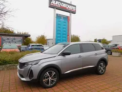Artense silber metallic Gebraucht 2023 Peugeot 5008 Allure Van / Kleinbus | 31.888 € (Fairer Preis)