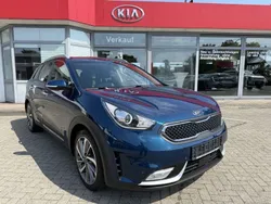 Blau Gebraucht 2016 Kia Niro Spirit SUV | 13.990 € (Fairer Preis)