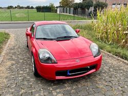 Rot Gebraucht 2002 Toyota MR2 Cabrio | 15.500 €
