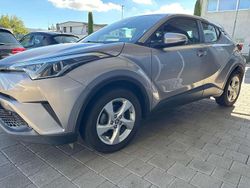 Grau Gebraucht 2018 Toyota C-HR SUV | 12.999 € (Guter Preis)