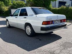 Weiß Gebraucht 1992 Mercedes 190 Limousine | 7.500 €
