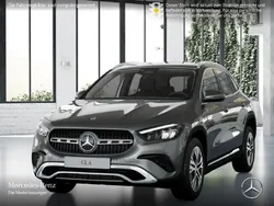 Grau Gebraucht 2024 Mercedes GLA180 Advanced SUV | 34.490 € (Guter Preis)