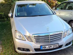 Silber Gebraucht 2009 Mercedes E220 Elegance Limousine | 7.800 € (Fairer Preis)