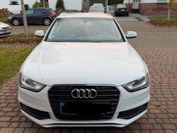 Weiß Gebraucht 2013 Audi A4 S-Line Kombi | 16.000 €
