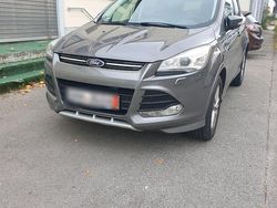 Grau Gebraucht 2014 Ford Kuga SUV | 8.900 € (Fairer Preis)
