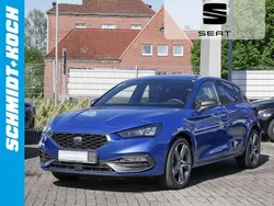 Blau Gebraucht 2024 Seat Leon FR Limousine | 32.999 € (Etwas zu teuer)
