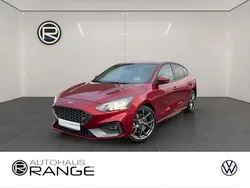 Rot Gebraucht 2019 Ford Focus ST Limousine | 20.980 € (Fairer Preis)