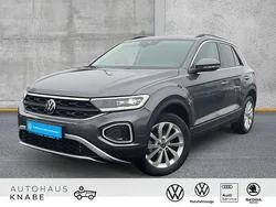 Außenfarbe: Gebraucht 2024 VW T-Roc Life SUV | 24.920 € (Superpreis)