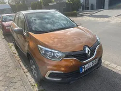 Orange Gebraucht 2017 Renault Captur Bose Edition SUV | 11.090 € (Fairer Preis)