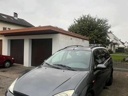 Schwarz Gebraucht 2003 Ford Focus Kombi | 300 € (Superpreis)