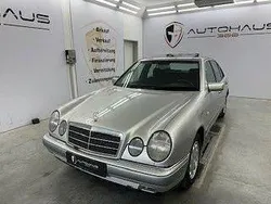 Silber Gebraucht 1996 Mercedes E230 Limousine | 1.990 € (Superpreis)
