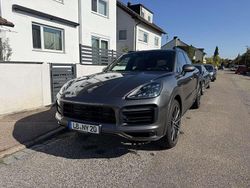 Grau Gebraucht 2019 Porsche Cayenne SUV | 49.900 € (Fairer Preis)
