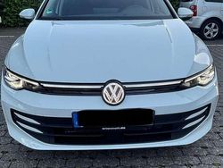 Weiß Gebraucht 2025 VW Golf VIII Kleinwagen | 29.999 € (Etwas zu teuer)