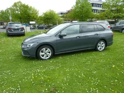 Delfingrau metallic Gebraucht 2021 VW Golf VIII Life Kombi | 19.300 € (Fairer Preis)