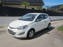 Weiß Gebraucht 2014 Hyundai i20 Edition | 1.690 € (Guter Preis)