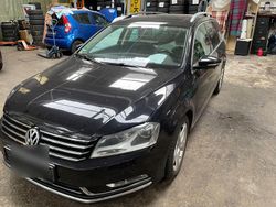 Schwarz Gebraucht 2011 VW Passat Highline Kombi | 6.700 € (Guter Preis)