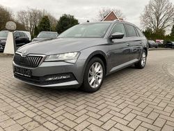 Grau Gebraucht 2024 Skoda Superb Kombi | 28.880 € (Guter Preis)