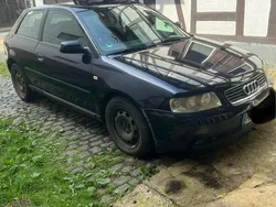 Blau Gebraucht 2000 Audi A3 Kleinwagen | 750 € (Fairer Preis)