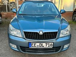 Blau Gebraucht 2010 Skoda Octavia Limousine | 5.600 €