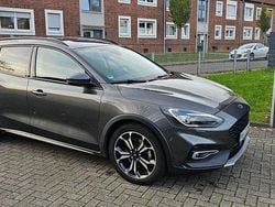 Grau Gebraucht 2020 Ford Focus Active Limousine | 16.900 € (Fairer Preis)
