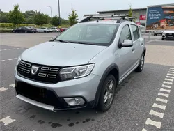 Silber Gebraucht 2020 Dacia Sandero Stepway Kleinwagen | 10.900 €