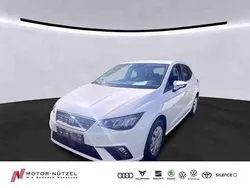 "candy" weiss Gebraucht 2022 Seat Ibiza Reference Kleinwagen | 14.730 € (Fairer Preis)