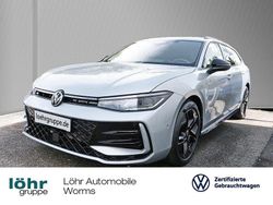 Oyster silver metallic Gebraucht 2024 VW Passat R-line Kombi | 47.490 € (Guter Preis)
