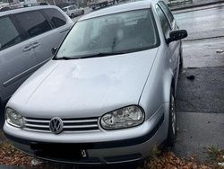 Silber Gebraucht 2001 VW Golf IV Limousine | 1.050 € (Fairer Preis)