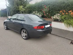 Grau Gebraucht 2004 Honda Accord Comfort Limousine | 5.200 € (Teuer)