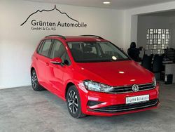 Rot Gebraucht 2018 VW Golf Sportsvan Van / Kleinbus | 14.950 € (Fairer Preis)