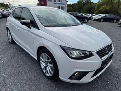 Weiß Gebraucht 2024 Seat Ibiza FR Limousine | 18.279 € (Guter Preis)
