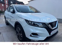 Weiß Gebraucht 2018 Nissan Qashqai N-Connecta SUV | 15.900 € (Fairer Preis)