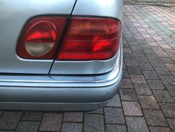 Gebraucht 1998 Mercedes E200 Limousine | 2.000 €