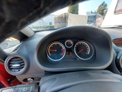 Rot Gebraucht 2010 Opel Corsa Kleinwagen | 1.300 € (Guter Preis)