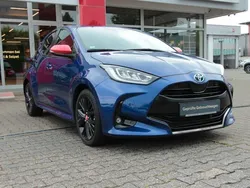 Blau Gebraucht 2021 Toyota Yaris Hybrid Basis Limousine | 19.950 € (Fairer Preis)