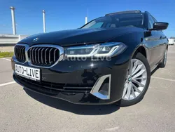 Schwarz Gebraucht 2021 BMW 520 Performance Kombi | 25.990 € (Guter Preis)