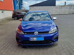 Blau Gebraucht 2018 VW Golf VII R Kombi | 28.500 € (Teuer)