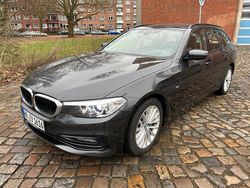 Grau Gebraucht 2017 BMW 530 Sport Line Kombi | 27.500 € (Fairer Preis)