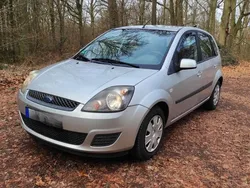 Silber Gebraucht 2008 Ford Fiesta Kleinwagen | 2.650 € (Fairer Preis)