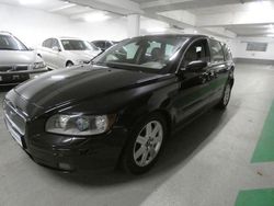 Schwarz Gebraucht 2005 Volvo V50 Summum Kombi | 3.990 € (Fairer Preis)