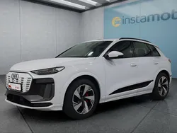 Weiß Gebraucht 2024 Audi Q6 e-tron SUV | 68.149 € (Fairer Preis)