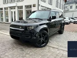 Santorini black Gebraucht 2023 Land Rover Defender Dynamic SUV | 89.880 € (Teuer)