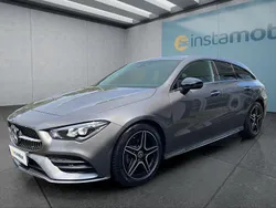 Grau Gebraucht 2023 Mercedes CLA200 Limousine | 33.499 € (Fairer Preis)